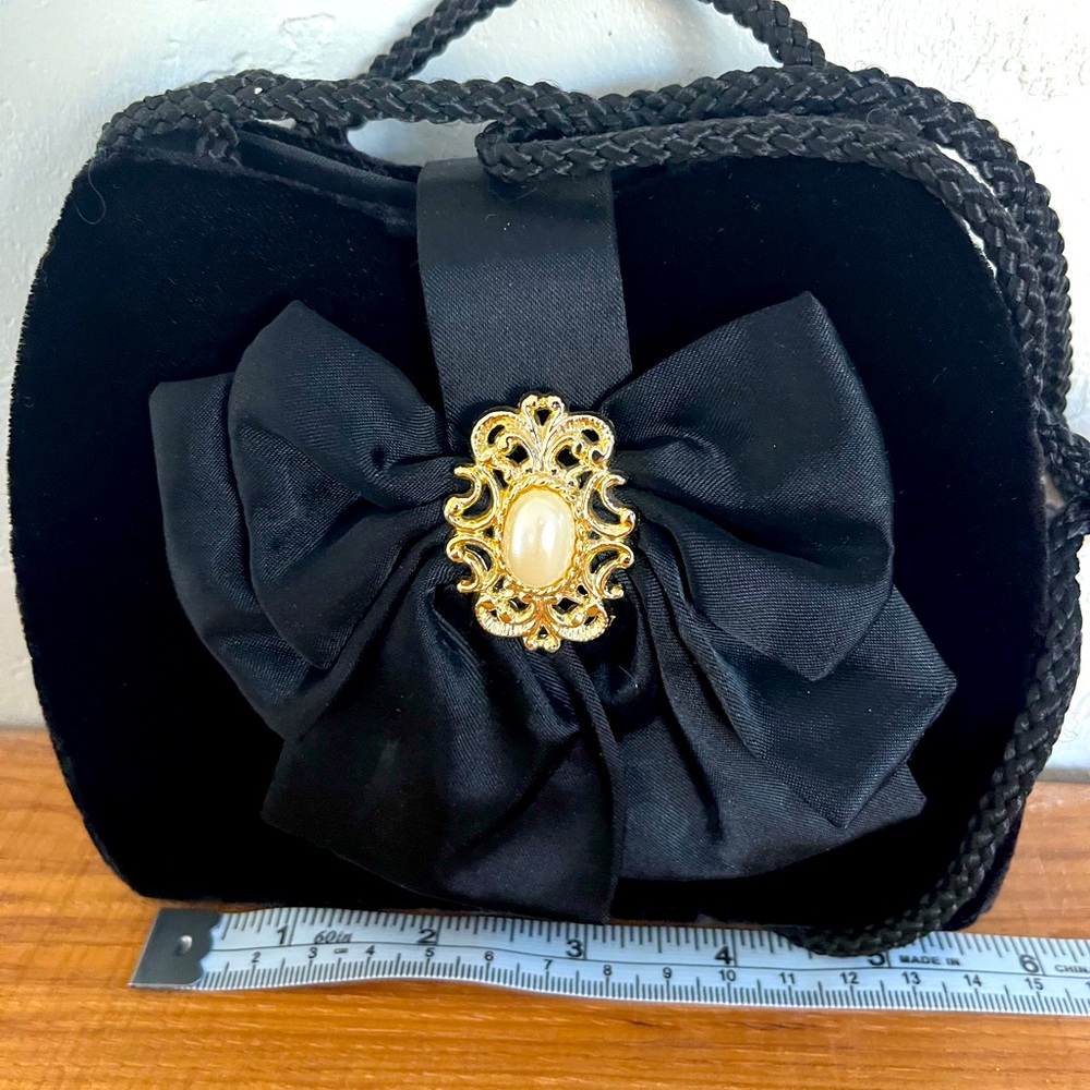 Vintage Black Velvet Silk Bow Rhinestone Drawstring Shoulder Bag